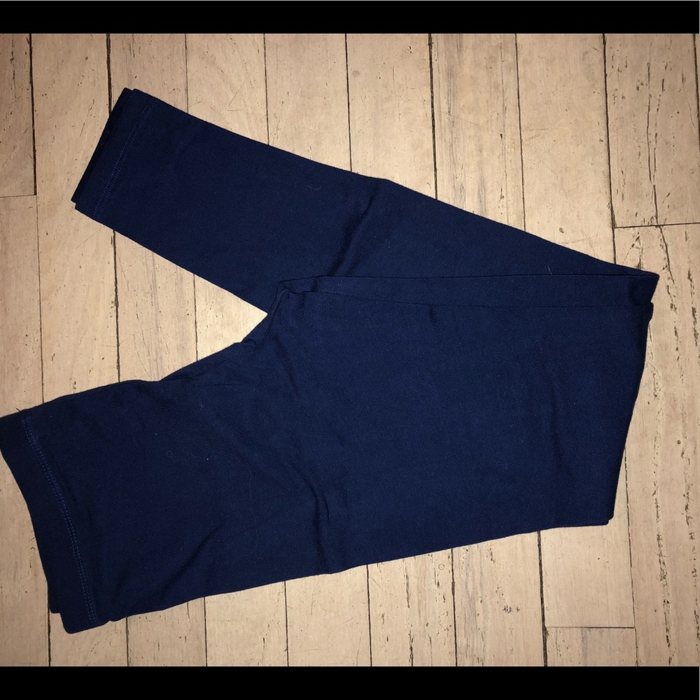 Blue fitted leggings